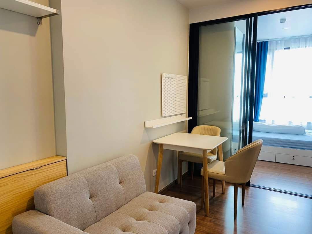 FLASH SALE Origin209, beautiful room, very new!