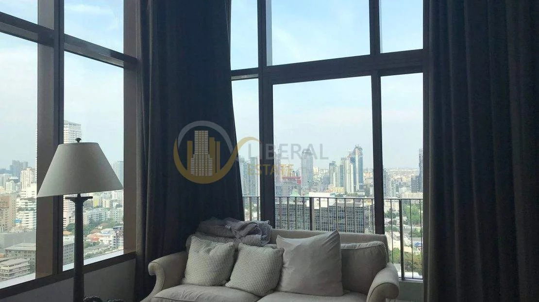 LTH533RE - The Emporio Place Duplex type 2 beds 3 baths 137 Sq.M. nearby Phromphong BTS ONLY 120,000 THB / month