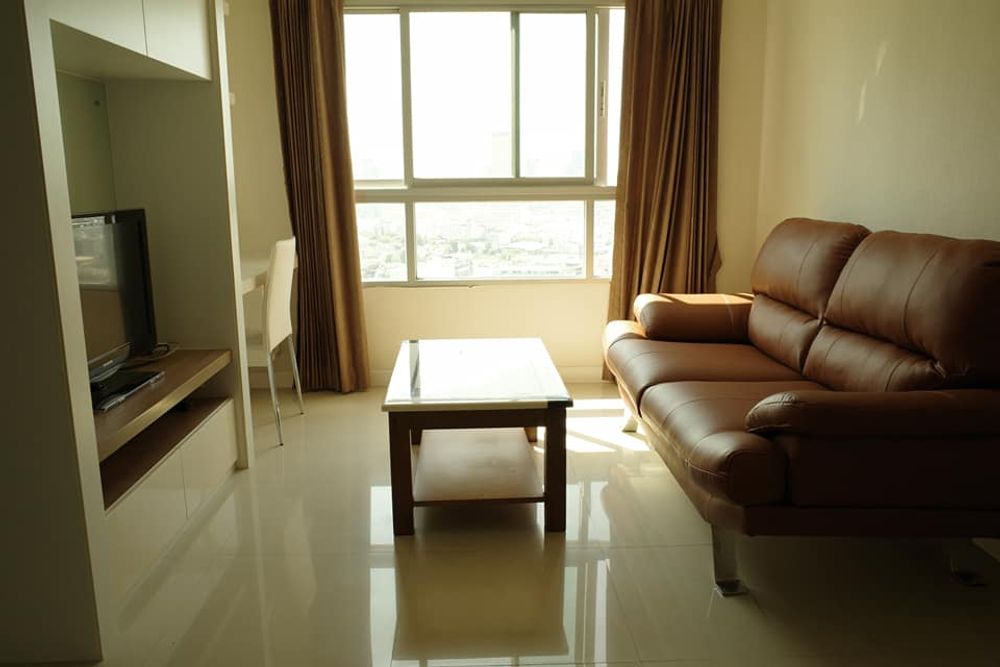 1 นอน ห้องสวย เฟอร์ครบ ทำเลดี ติด BTS กรุงธนบุรี 65 ม.