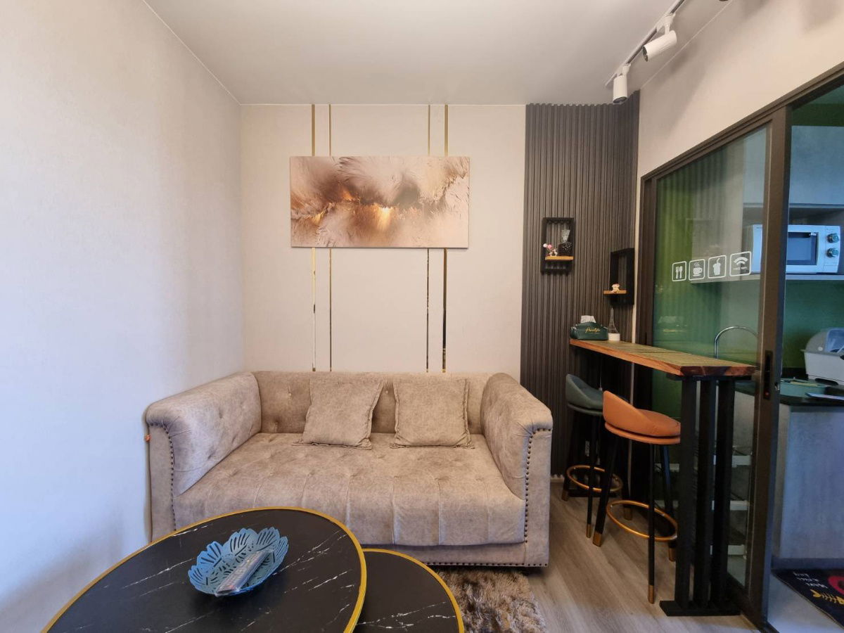 politan aqua for rent riverside