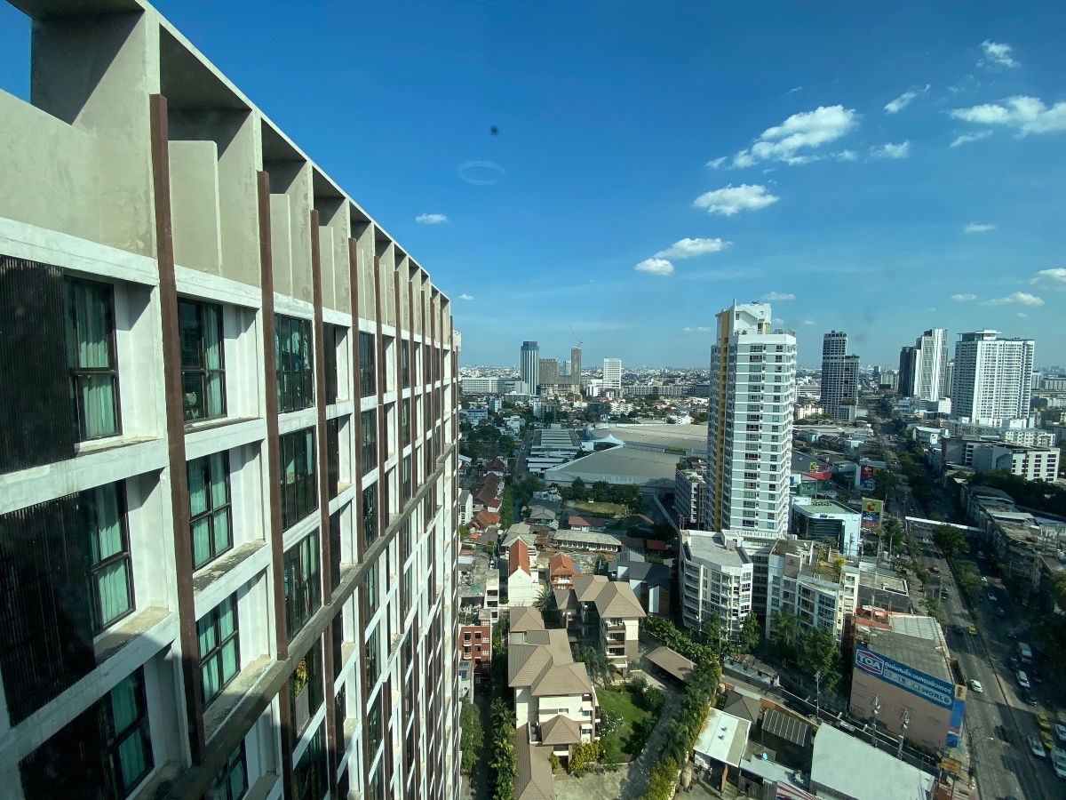 Available!! Ready to move in. Ideo ladprao 5, 2 Bedroom with 60 sqm size. Cozy living with Best offerred price 18K only