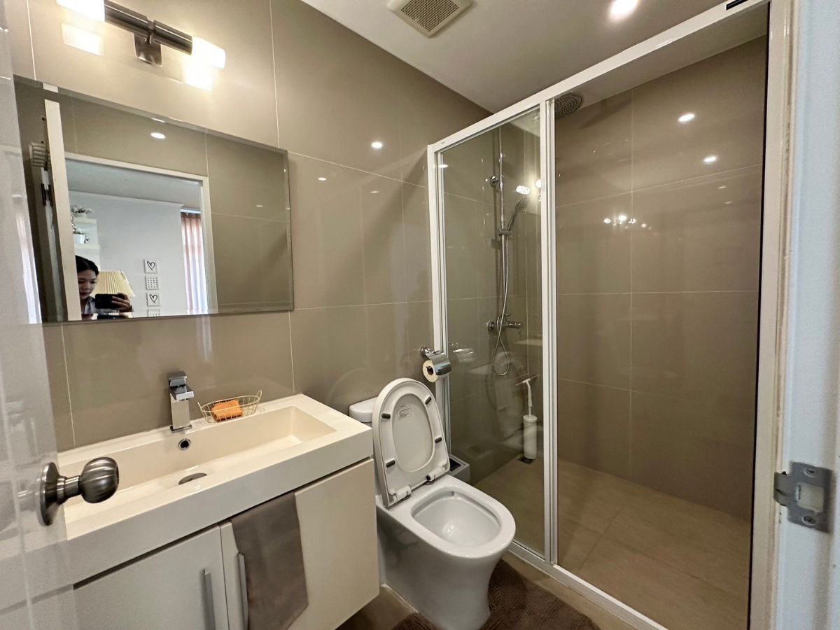 Sea hill Condo for Rent / 1 Bed 2 Bath !