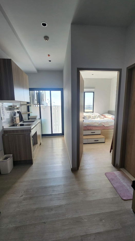 Altitude Unicorn Sathorn - Tha Phra       car parking fee is not included