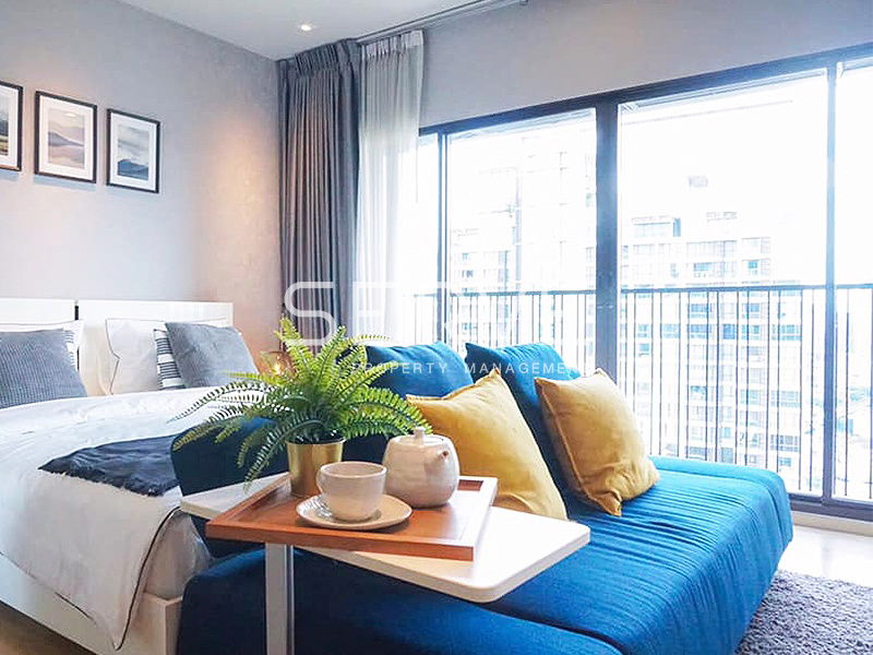🔥Nice & Bright Studio with Bathtub in Phrom Phong Area Close to BTS Phrom Phong 200 m. at Noble Refine Condo / For Rent