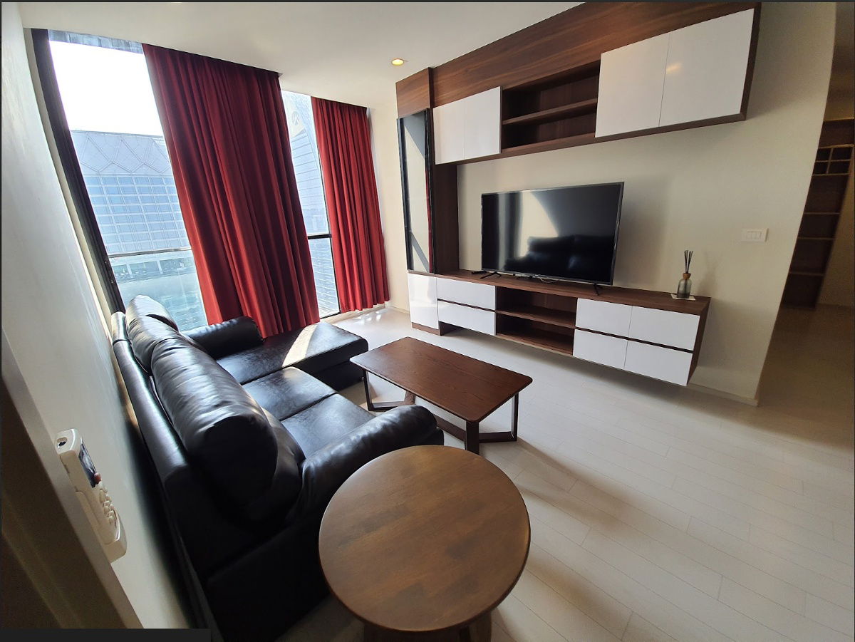 for rent Noble Ploenchit. 2bed 94sqm. Line id: @pfagent