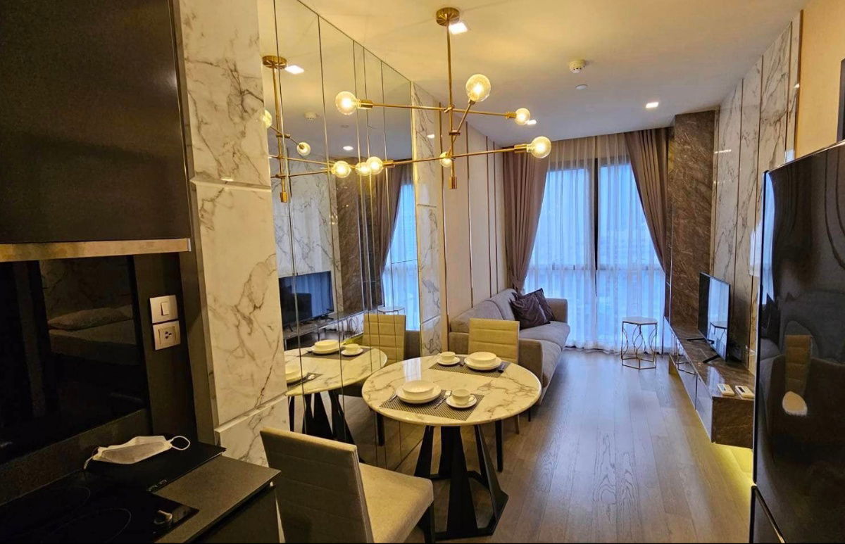 for rent Ashton Asoke. 1bed 30sqm. Line id: @pfagent