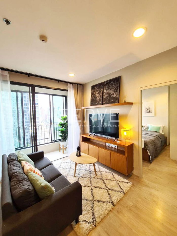 2 Beds with Balcony Nice Room Good Location BTS Ratchathewi 300 m. & BTS Phaya Thai 700 m. at Ideo Q Ratchathewi Condo / For Rent