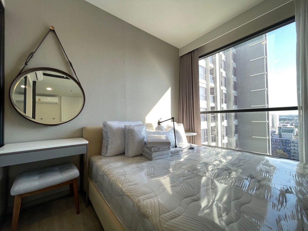 Rent Keen Center Sriracha good location close to tourist attractions community areas convenient travel city view ready to move in