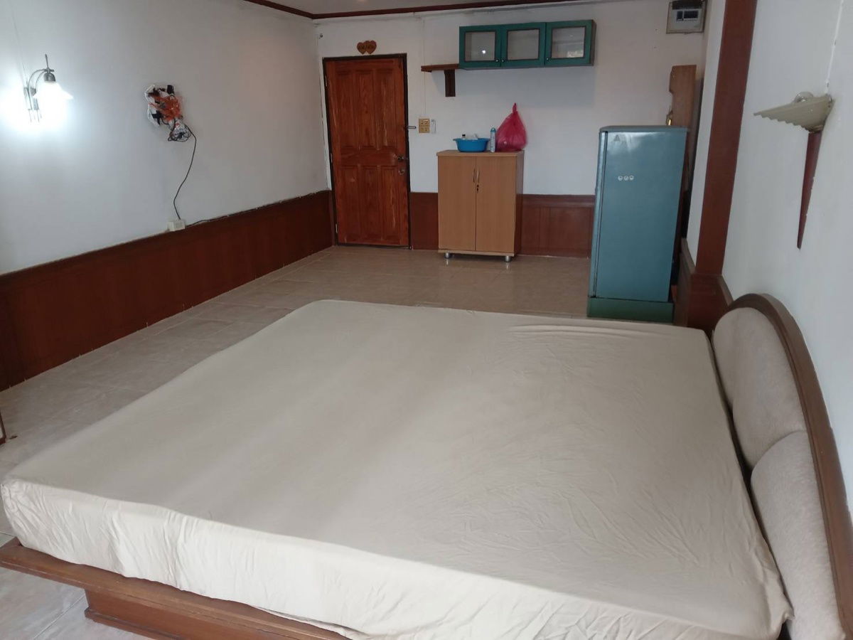 Udomsuk tower condominium for rent