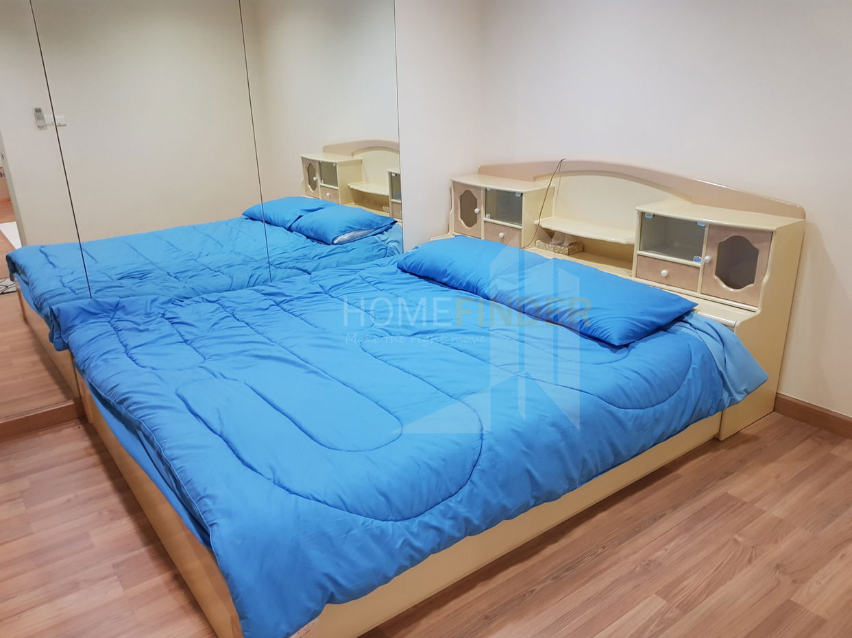 Asoke Place 2 bedrooms, for rent