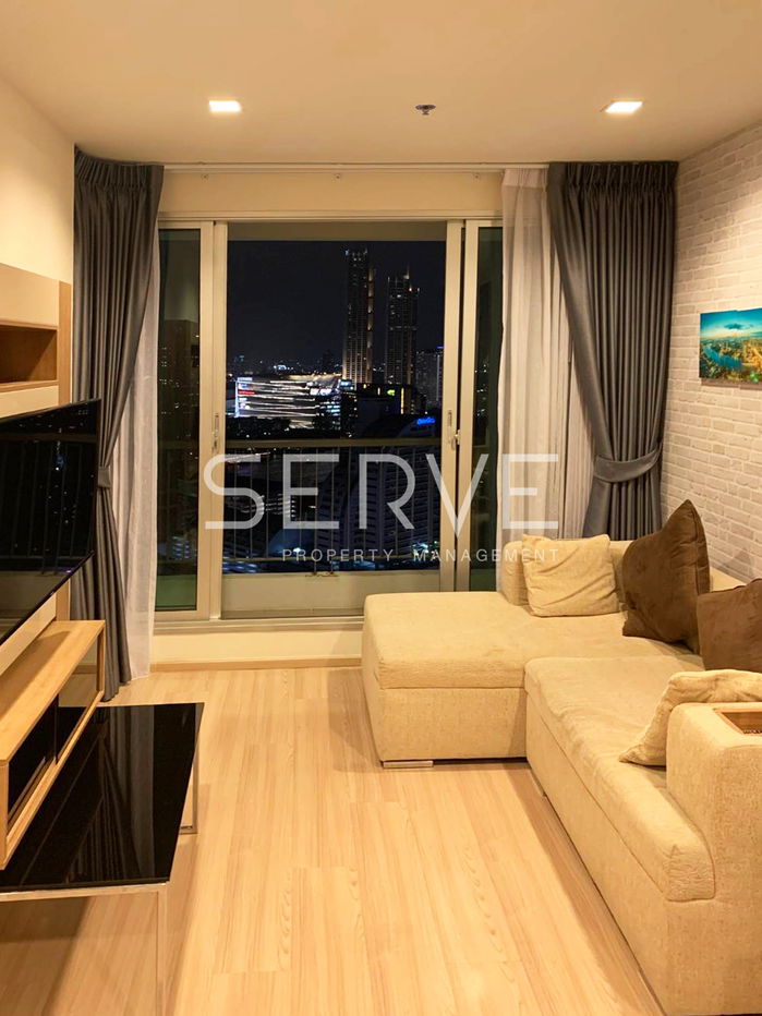 Large Room 1 Bath with Bathtub  Super High Fl. 30+ Good Location BTS Saphan Taksin 340 m. at Rhythm Sathorn Condo / For Rent