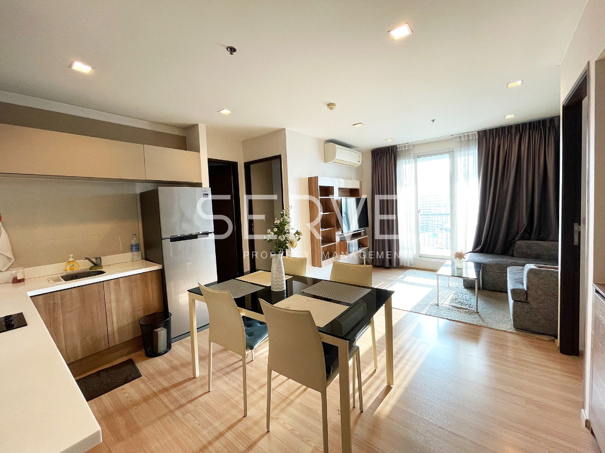 🔥2 Beds 2 Baths with Bathtub Good Location BTS Saphan Taksin station 340 m. at Rhythm Sathorn Condo / For Rent