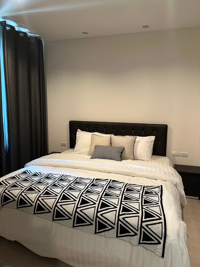 For Rent RHYTHM SUKHUMVIT 44/1 Fully Furnished (Near BTS Prakanong)