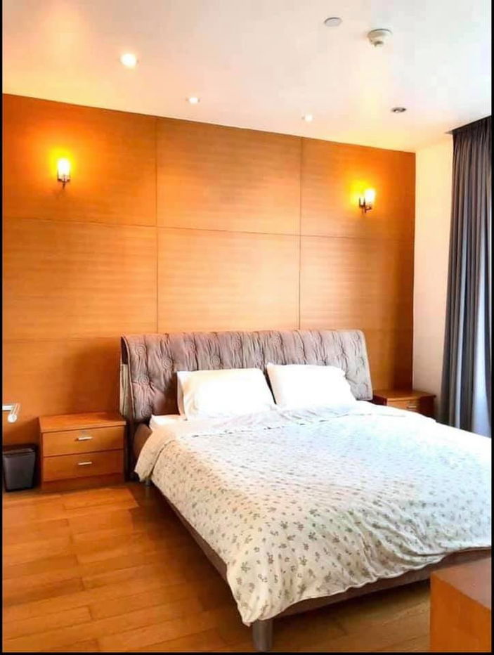 Condo for rent :  Manhattan Chidlom ( BTS Chidlom station ) MK-02
