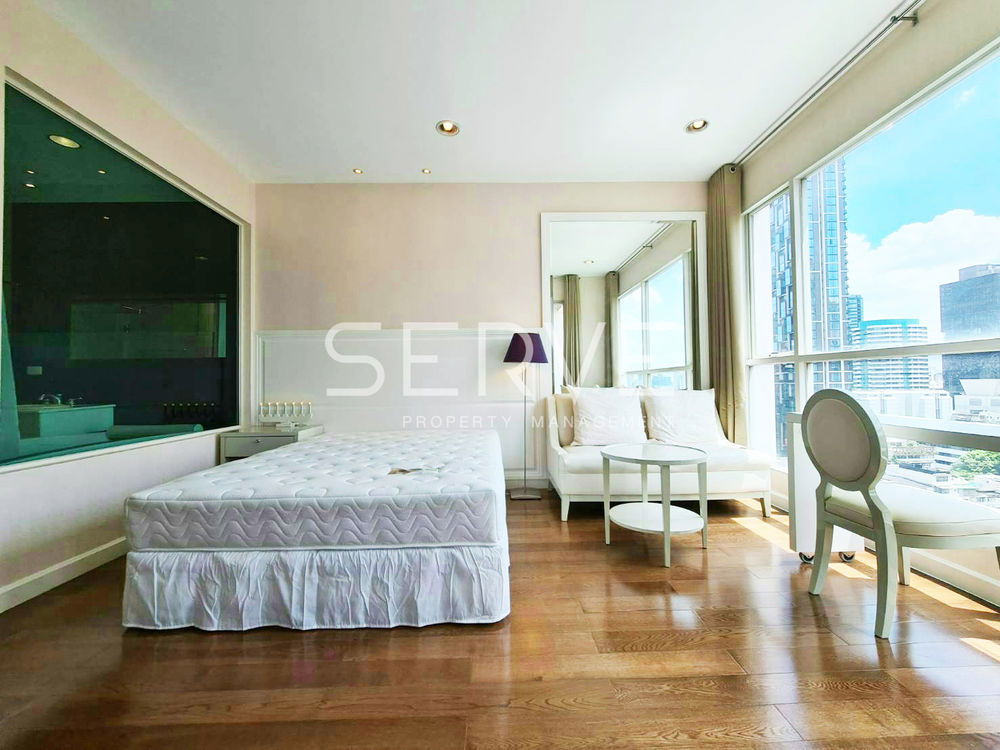 Nice & Large Studio with Bathtub 41.17 sq.m. Good Location BTS Chit Lom 300 m. / For Rent & For Sale-The Address Chidlom