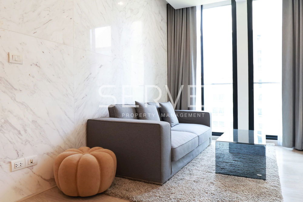 Corner Room 2 Beds Nice Decaorate High Fl. 15+ Perfect Location BTS Phloen Chit / For Rent & Sale-Noble Ploenchit