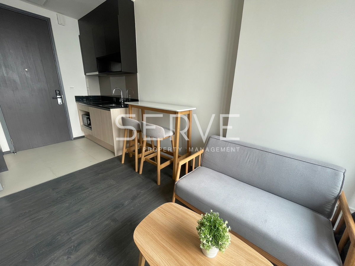Condo For Rent Edge Sukhumvit 23 Good Location BTS Asok 250 m. & MRT Sukhumvit 200 m.