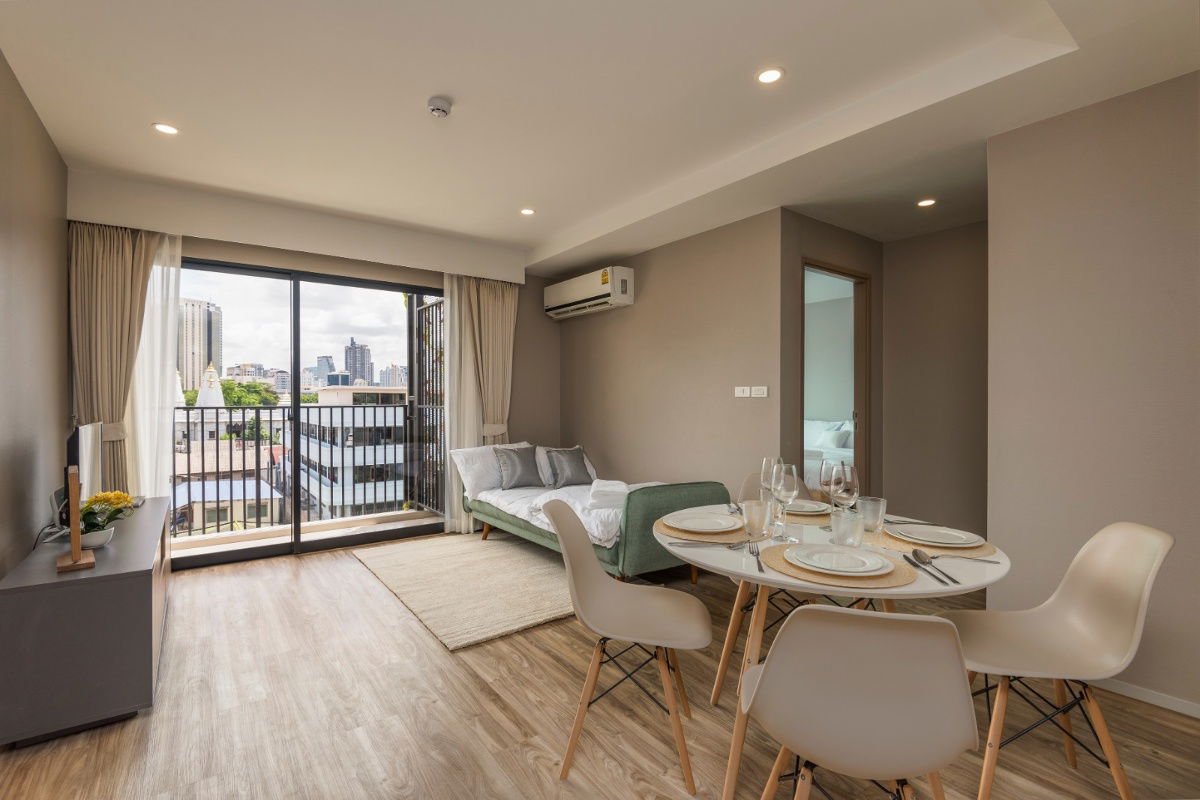 For rent Blossom Condo @ Sathorn-Charoenrat 2 bedrooms 5th floor Building A near Shrewsbury International School and BTS Surasak