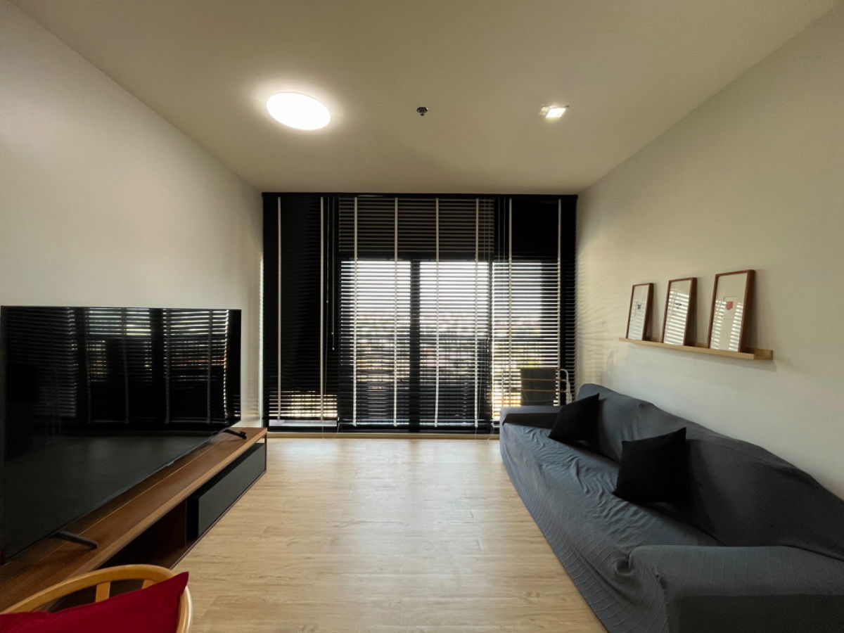 Noble Reveal ငှားရန်ရှိသည်။