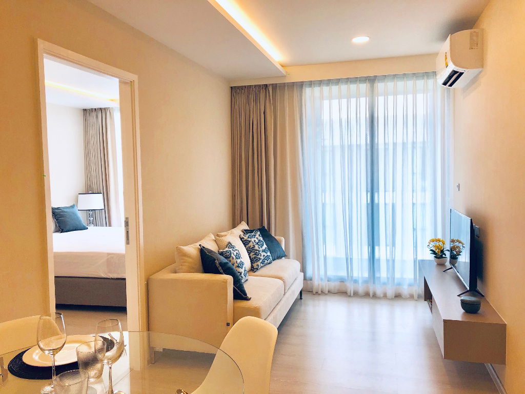 For rent Vtara Sukhumvit 36 Spacious 2 bedrooms 8th floor Building A near Trinity International School and BTS Thong Lo