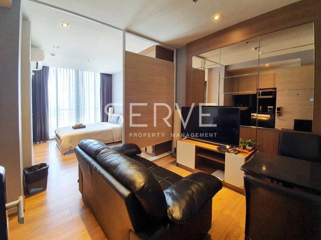 Nice Room Studio on High Fl. 25+ Good Location Shuttle bus to BTS Phrom Phong at Park 24 or Park Origin Phrom Phong Condo / For Rent