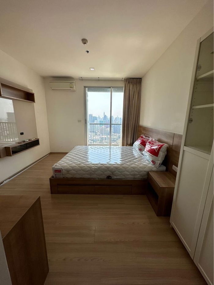 For Rent RHYTHM PHAHON-ARI Fully Furnished (Near BTS Ari)