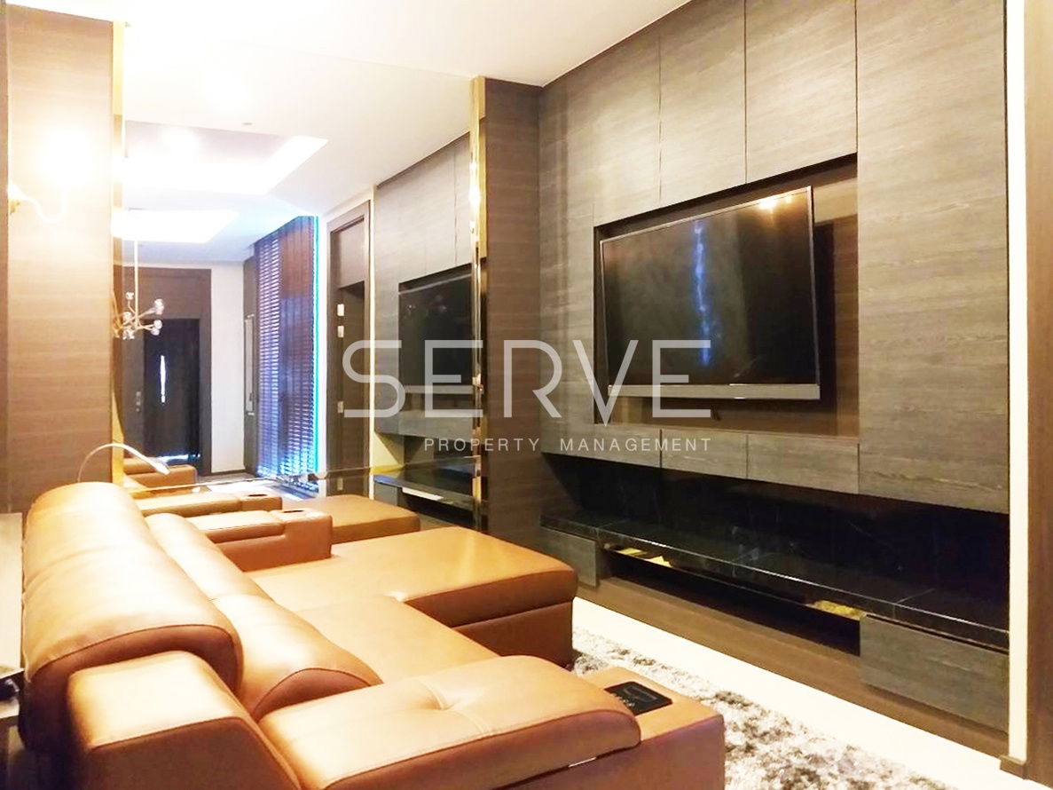 Modern Style Corner Unit 2 Beds Unit at Directly connecting to BTS Phloen Chit at Noble Ploenchit Condo / Condo For Rent