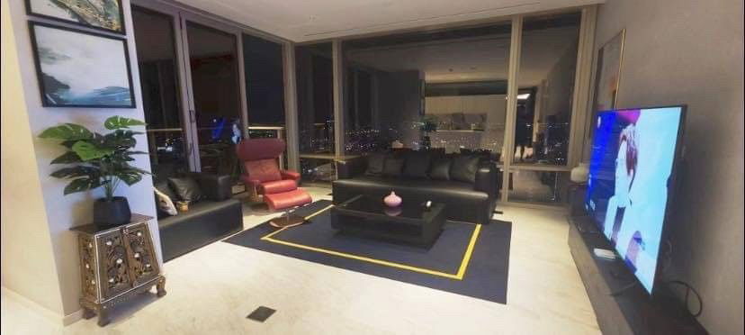 LTHC9871 – ให้เช่า Four Seasons Private Residences ขนาด 117 ตรว.