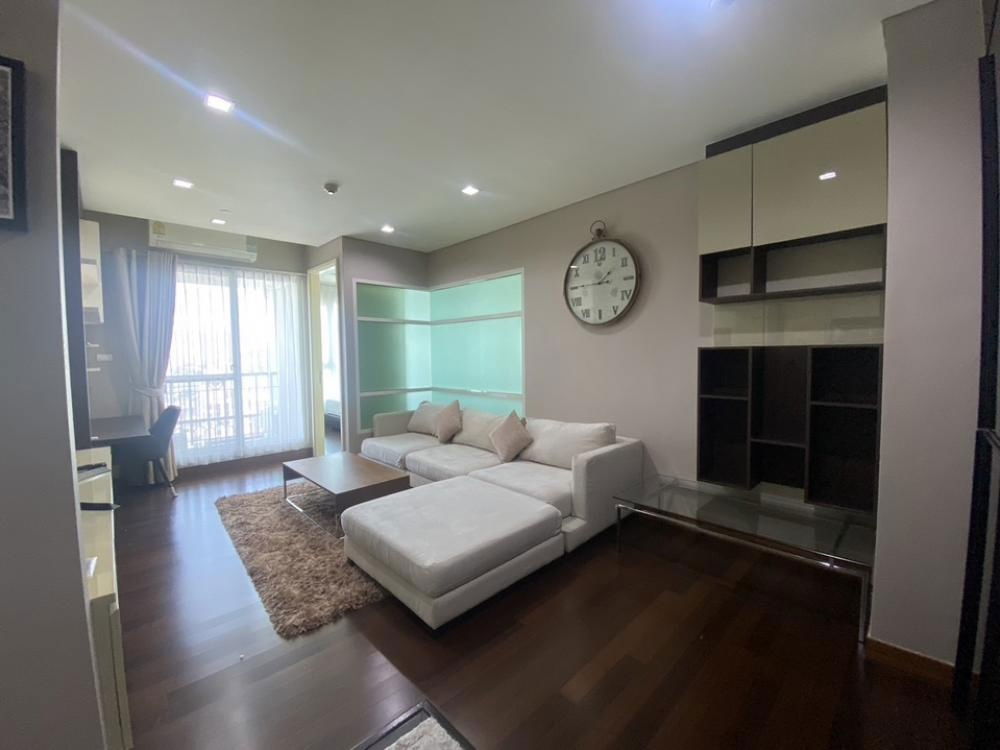 Ivy Thonglor View of New Phetchaburi Road