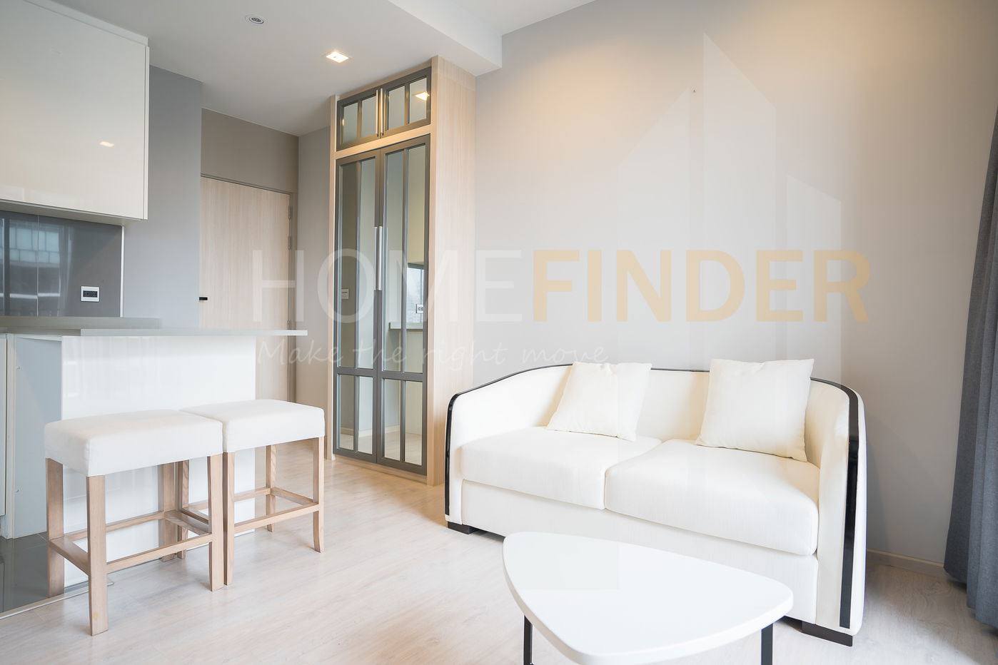 M Thonglor 10 တွင် အိပ်ခန်း 1ခန်း ငှားရန်ရှိသည်။