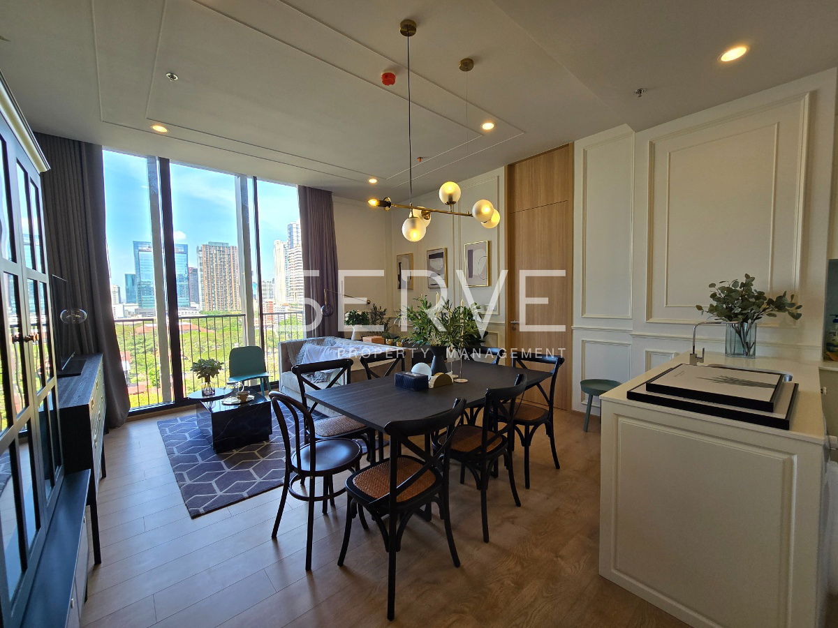 Corner Room 1 Bed For Rent Good Location Close to BTS Asok & MRT Sukhumvit @  Noble BE19