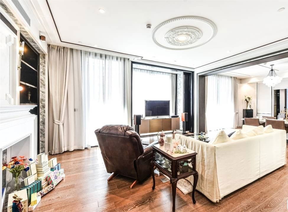 LTHC9935&LTHC9936– Muniq Langsuan FOR RENT/SALE size 152 Sq. m. 2 beds 2 baths Near MRT Lumphini Station