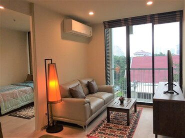 For rent Noble Recole Sukhumvit 19 2 Bedroom 2 Bathroom Size 68 sqm 3rd Floor Corner Unit Panoramic View BTS Asoke