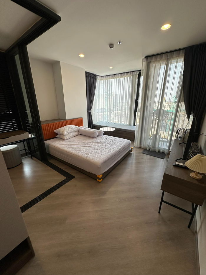 THE BASE Saphanmai                    .