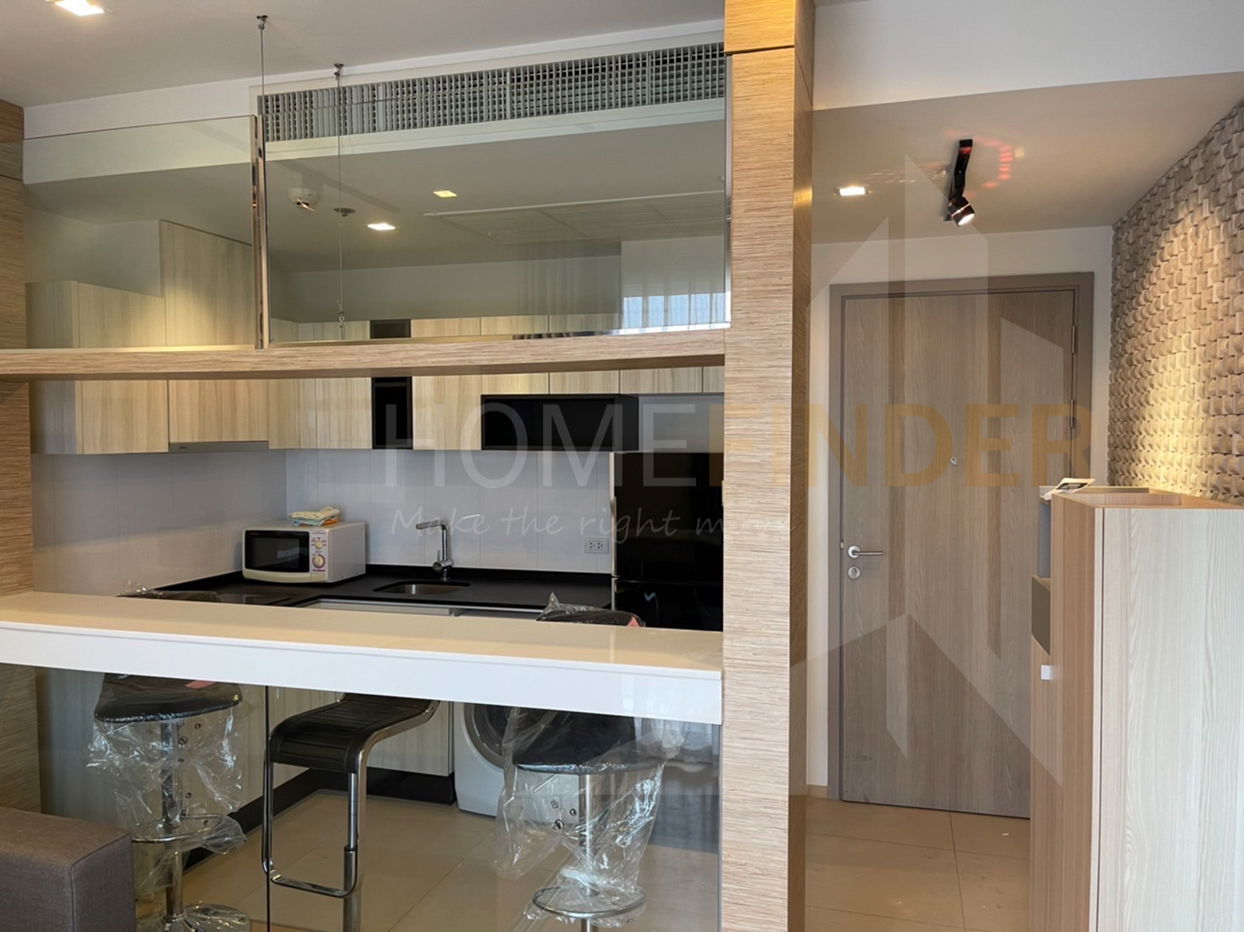 HQ Thonglor by Sansiri တွင် အိပ်ခန်း 1ခန်း ငှားရန်ရှိသည်။