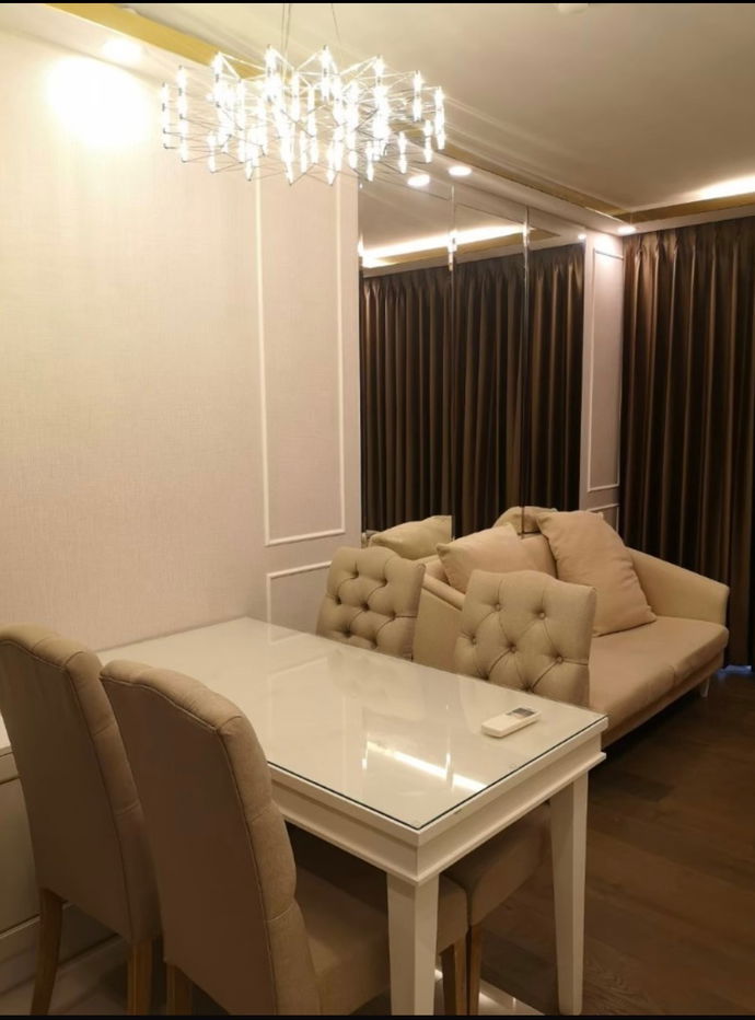 Rental Amran Tarassence, beautiful room, ready to live in the center of the city near MRT Huai Khwang. Interested in Atline.@841qqlnr