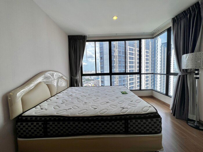 เดอะ ทรี อินเตอร์เชนจ์ ( Code; M-TIT141 )