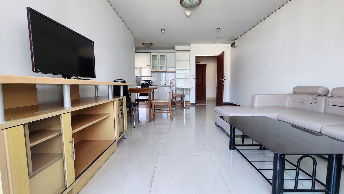 Lumpini Park View |  For Rent 1 Bedroom 60 Sq.m. Big Balcony and Close to MRT Lumpini