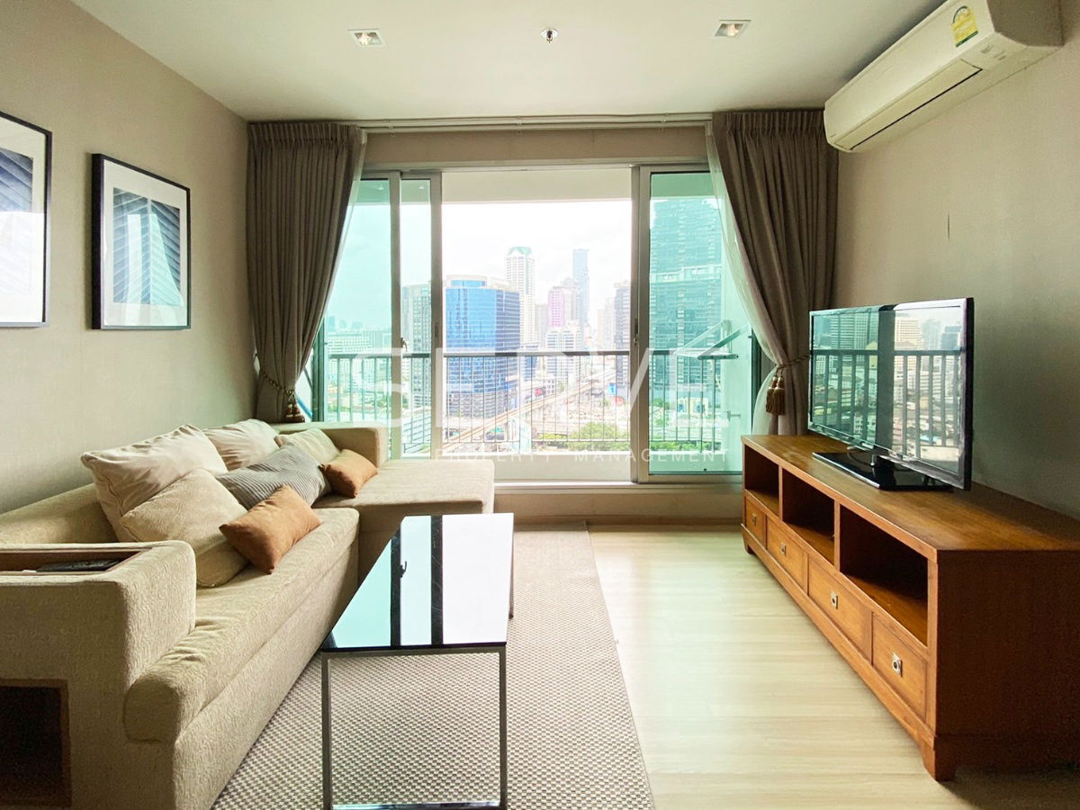 1 Bed with Bathtub 50.3 sq.m. High Fl. 15+ Good Location BTS Saphan Taksin station 340 m. at Rhythm Sathorn Condo / For Rent