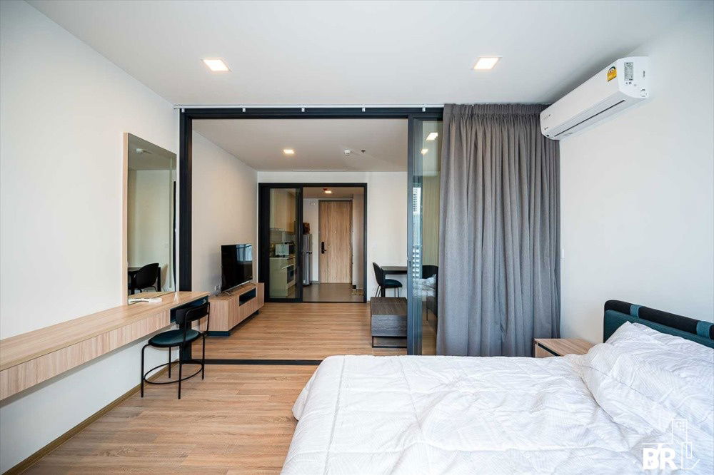 XT Phayathai 42 sq.m. 18,498B Eng 中 日 Please add LINE ID @806qphgn o8415o5483