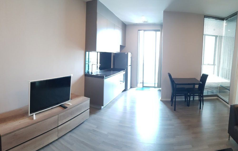 The Room S.69 45 sq.m. 24,999B Eng 中 日 Please add LINE ID @806qphgn o8415o5483