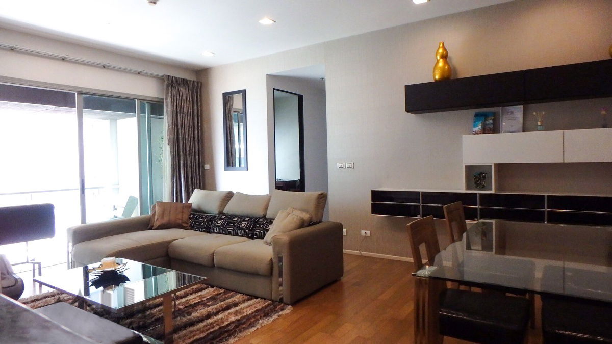 ⭐LineID: @Rizzestate (With @)⭐  📢Available Now!!! The Madison Close BTS Phrom Phong  Nice Room