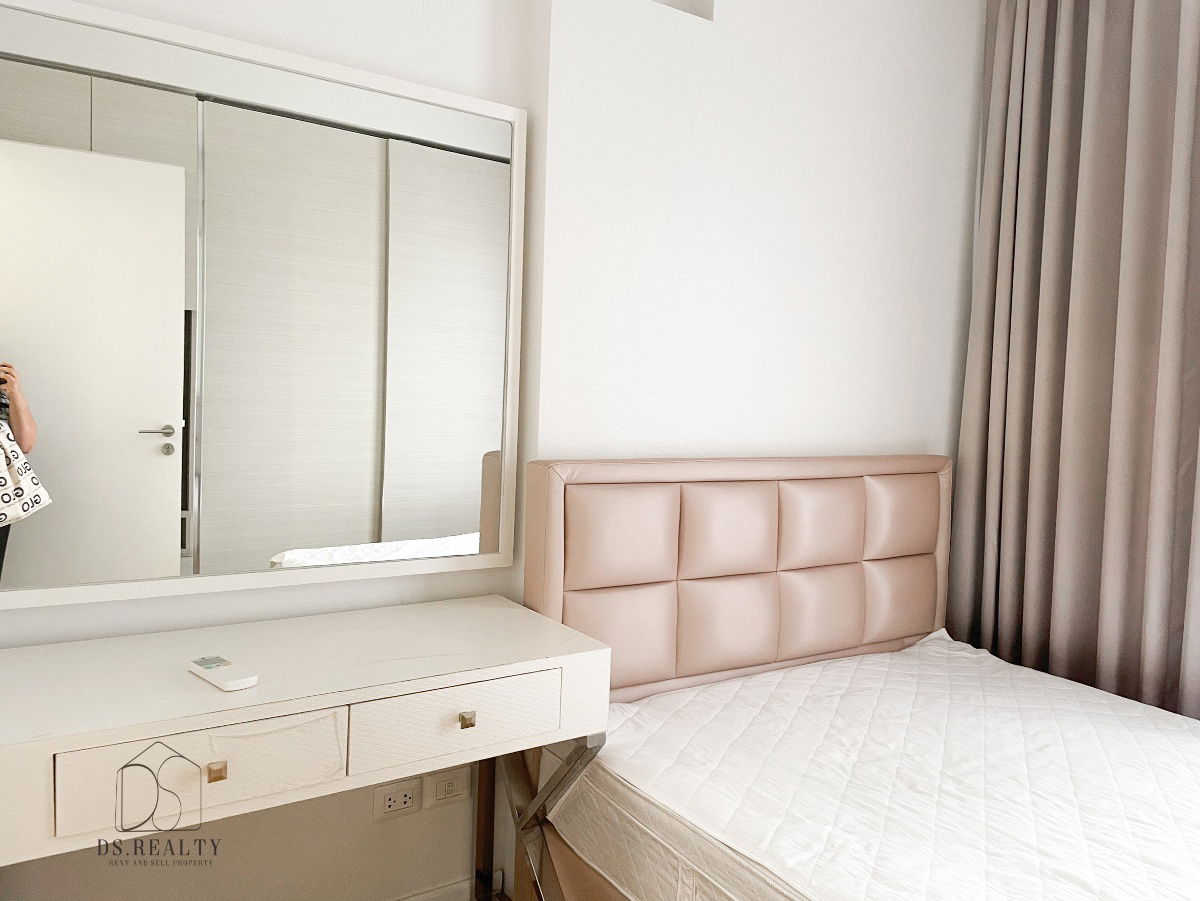 สำหรับเช่า The Saint Residences 15000 บาทต่อเดือน