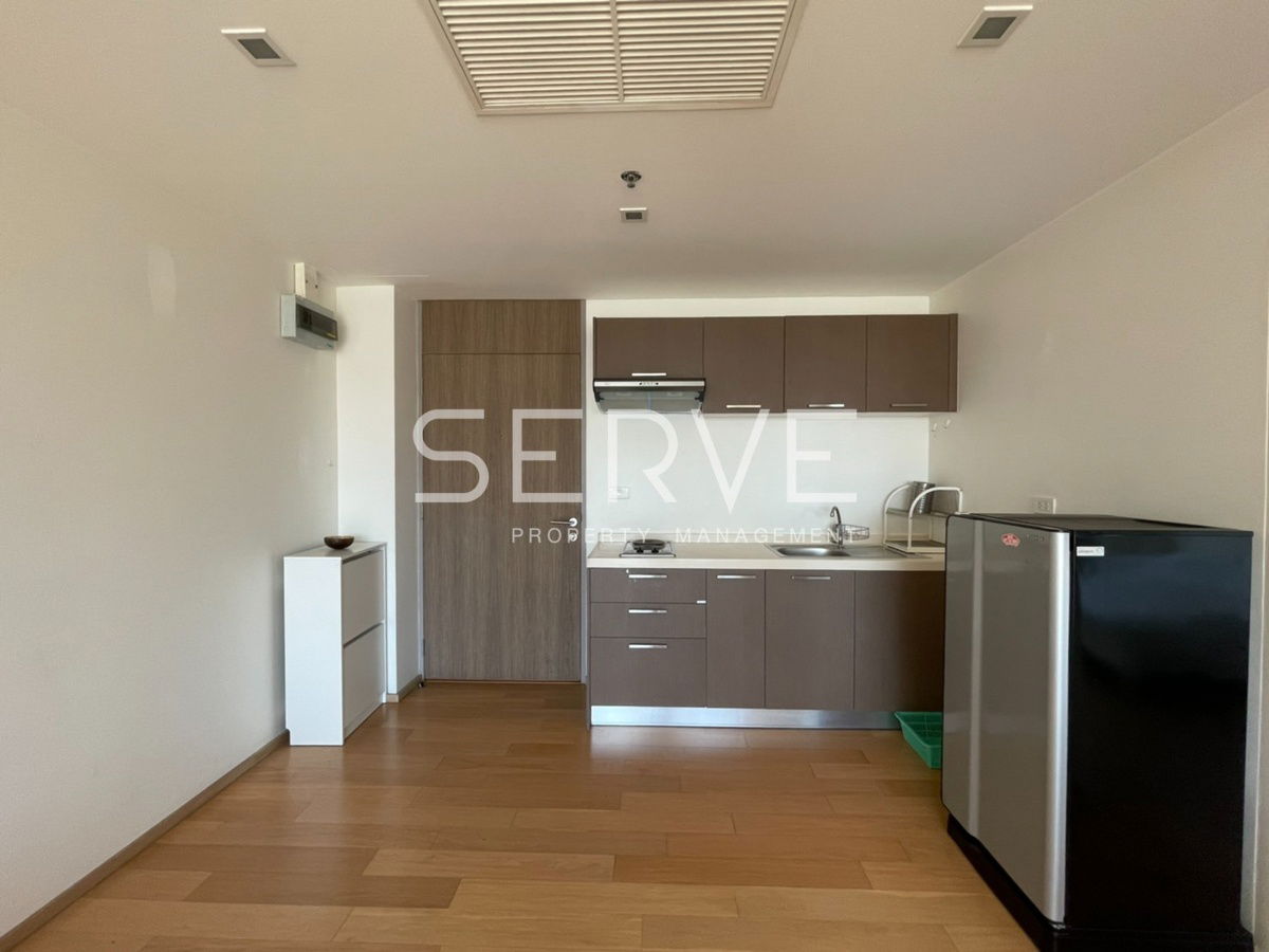 1 Bed Unit with Nice View of Ari Area (Unblock) BTS Ari 200 m.  @ Noble Reflex