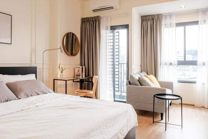 LineID : @RizzEstate (With@ Ahead) IDEO Rama9 - Asoke 1Bedroom