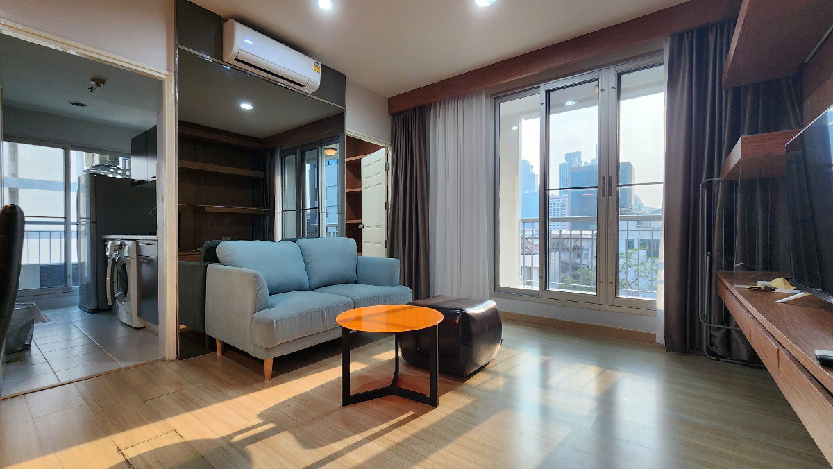 Life Sathorn 10 | 2 Bedrooms for rent Nice furnished and good location