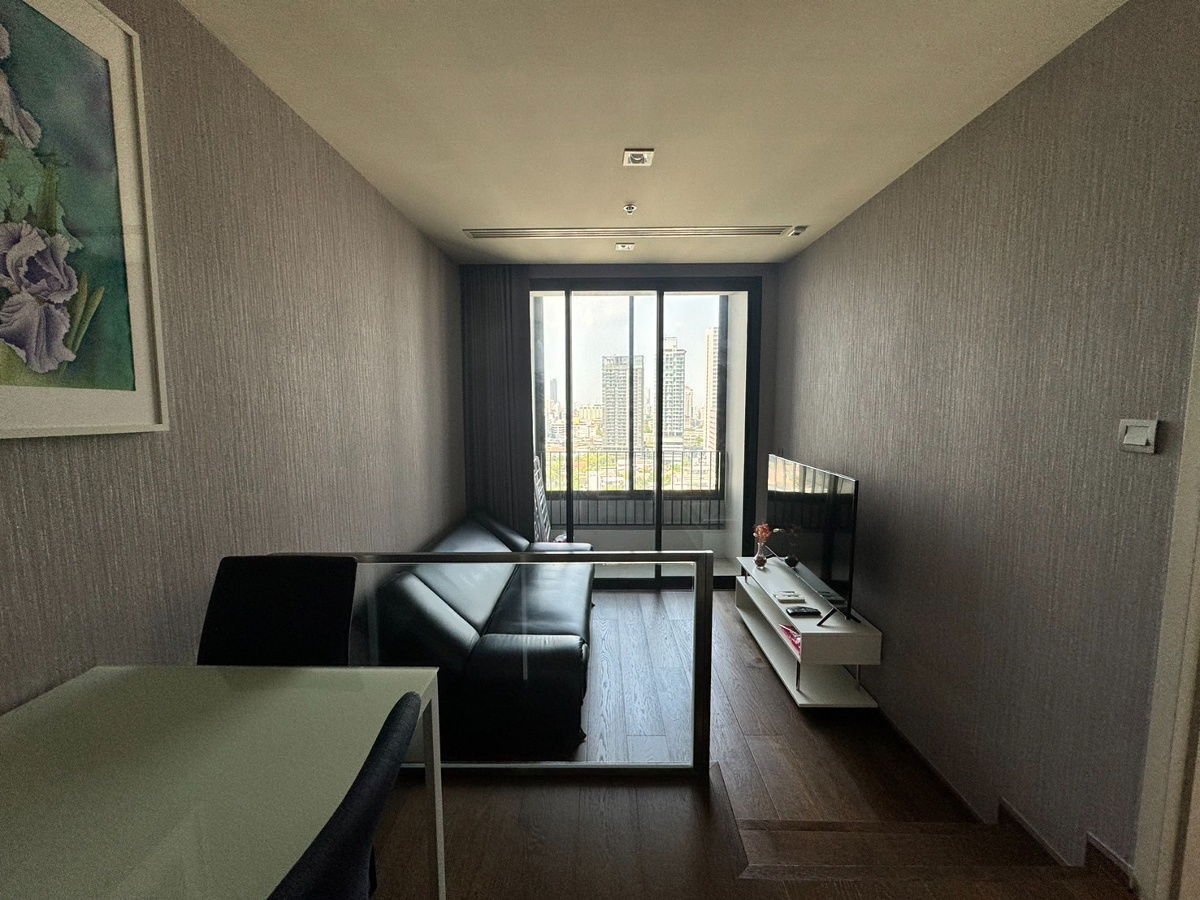 URGENT !! FOR RENT IDEO Q SUKHUMVIT 36 1 BEDROOM GOOD DECORATE !!