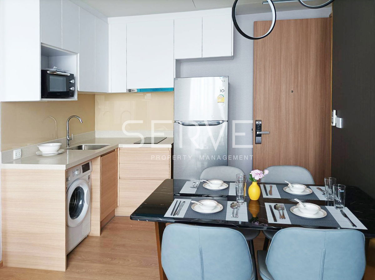 1 Bed High Fl. Good View and Good Location to BTS Phrom Phong 500 m. @ Noble Around 33