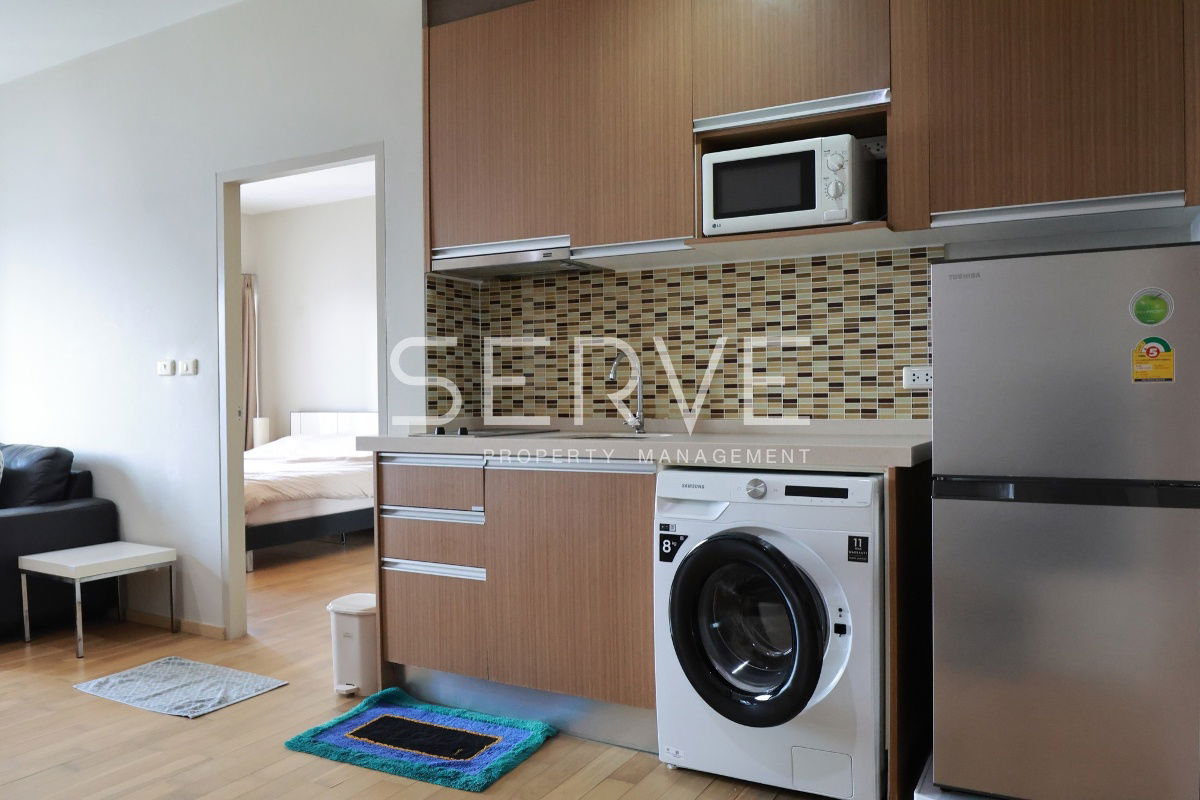 Large 1 Bed with Bathtub fully furnished Good location @BTS Ekkamai  @ Noble Reveal