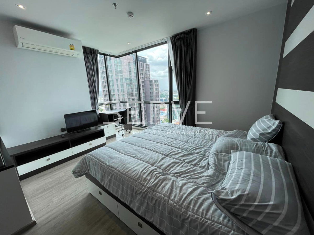 2 居室高层 20+ 位置优越，靠近 BTS Ekkamai 350 m.@ Rhythm Ekkamai